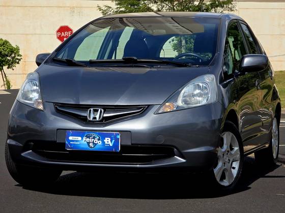 HONDA FIT 1.4 LX 8V FLEX 4P MANUAL HONDA FIT 1.4 LX 8V FLEX 4P MANUAL